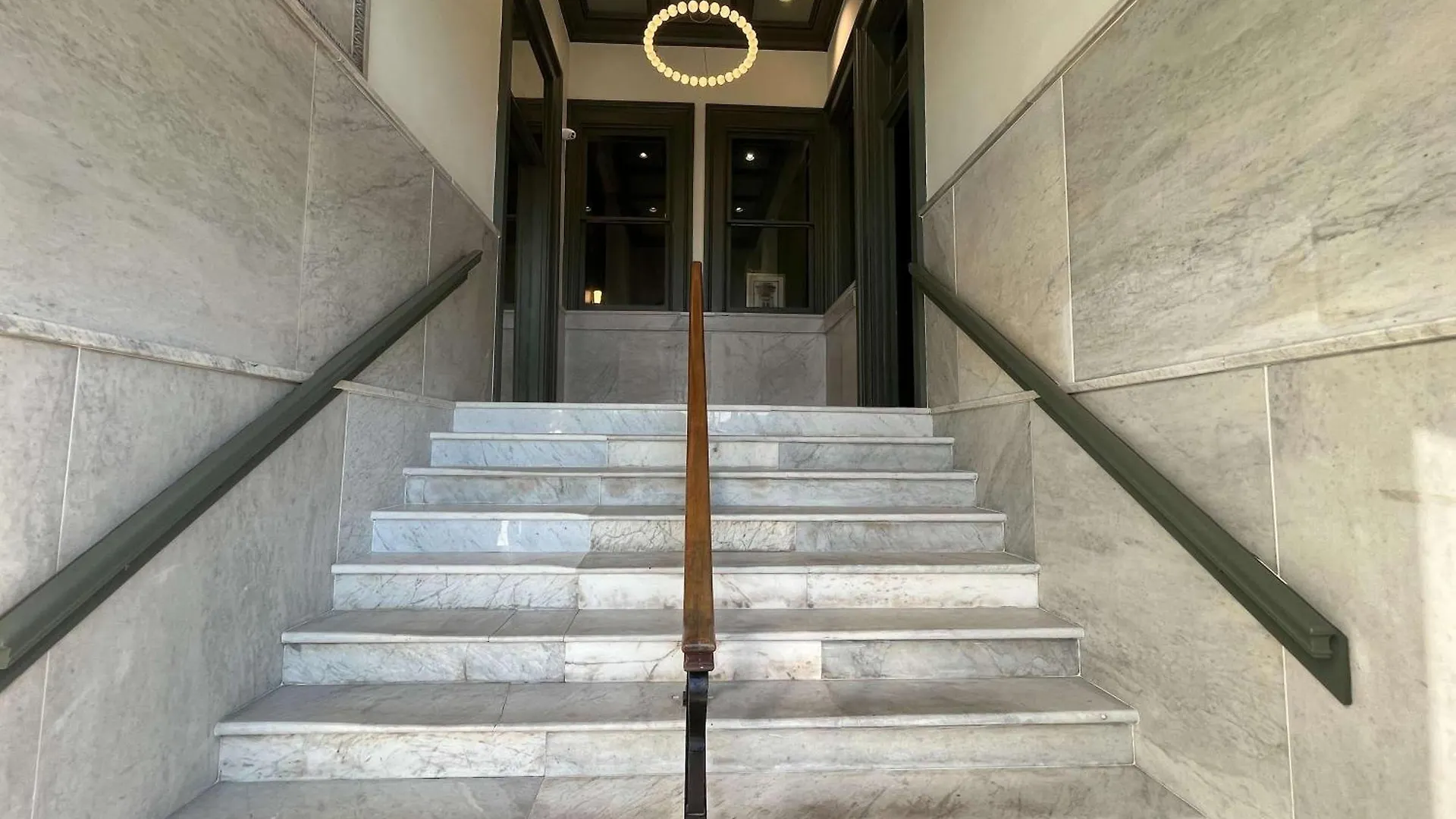 Daire Bright And Modern Studio In Louisville # 305